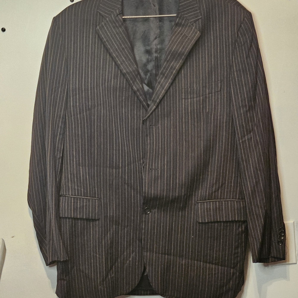 Sophisticated Black Pinstripe Men's Suit